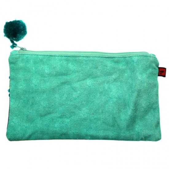 Frida Toiletry Turquoise 23x13cm. Embroidered cotton